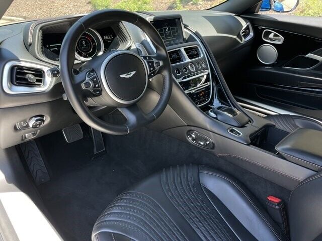 2019 Aston Martin DB11 V8