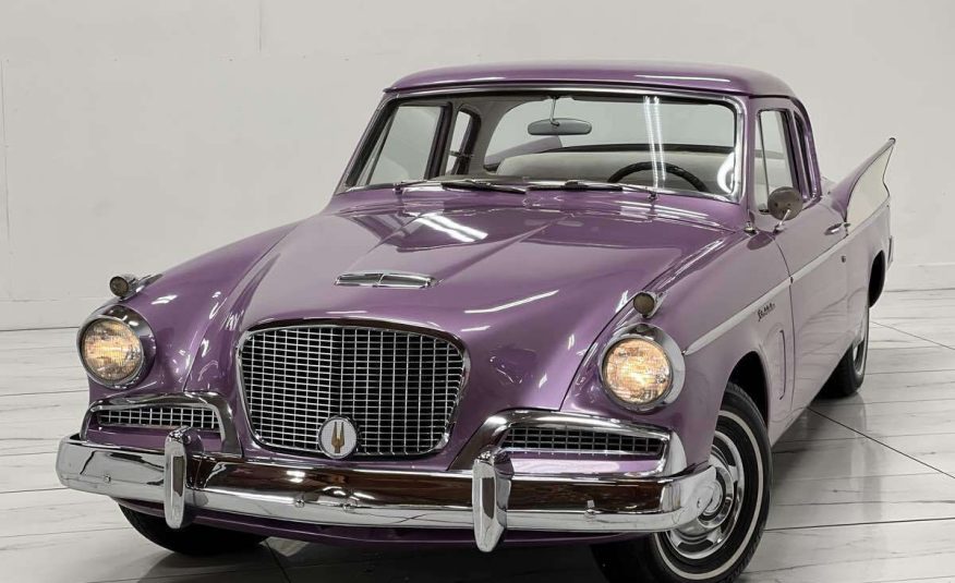 1958 Studebaker Silver Hawk
