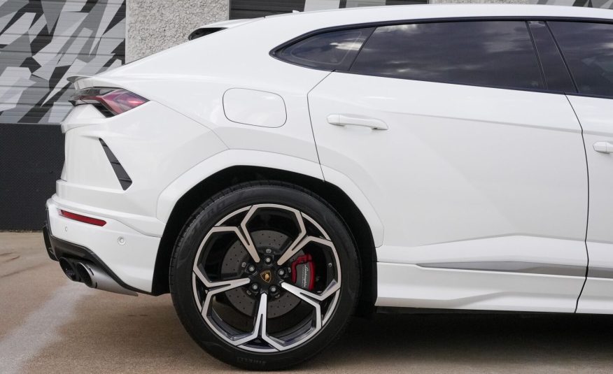 2020 Lamborghini Urus