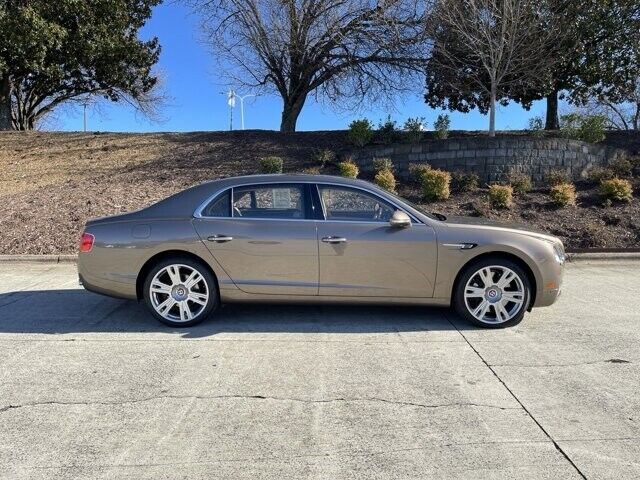 2018 Bentley Flying Spur V8
