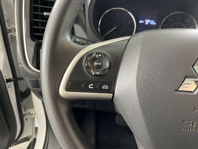 2019 Mitsubishi Outlander ES 52796 Miles Pearl White 4D Sport Utility I4 CVT