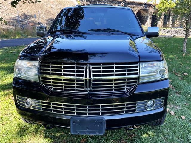 2011 Lincoln Navigator LUXURY LIMOUSINE