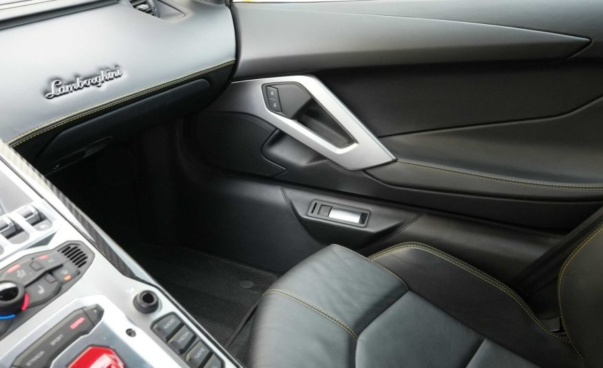 2012 Lamborghini Aventador LP 700-4