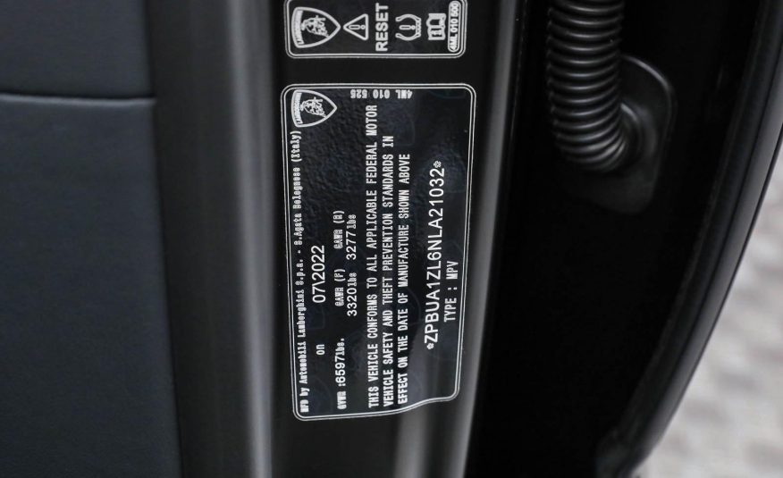 2022 Lamborghini Urus AWD