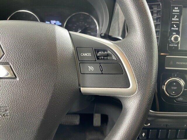 2019 Mitsubishi Outlander ES 52796 Miles Pearl White 4D Sport Utility I4 CVT