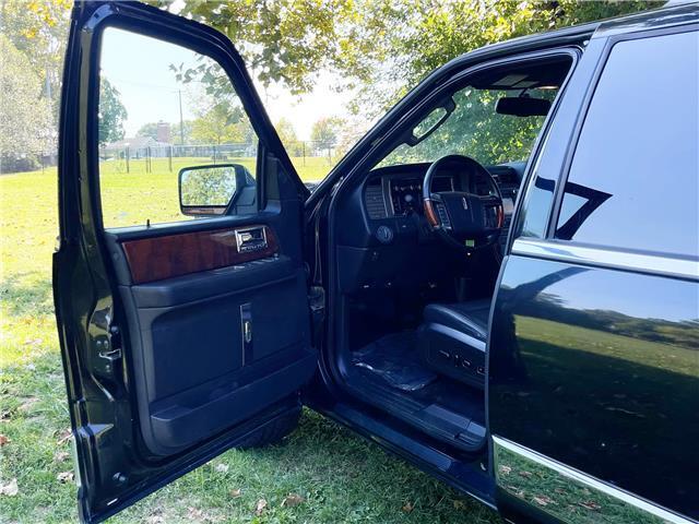 2011 Lincoln Navigator LUXURY LIMOUSINE