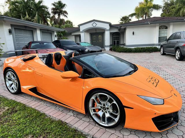 2018 Lamborghini Huracan LP580-2 Spyder Convertible 2D