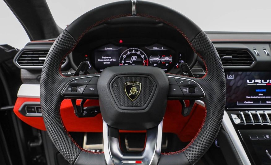 2022 Lamborghini Urus AWD