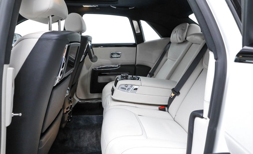 2018 Rolls-Royce Ghost Sedan