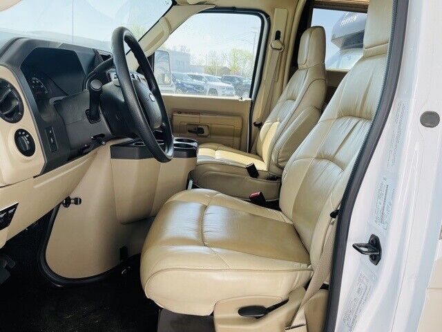 2017 Ford E-Series Van Thor Quantum