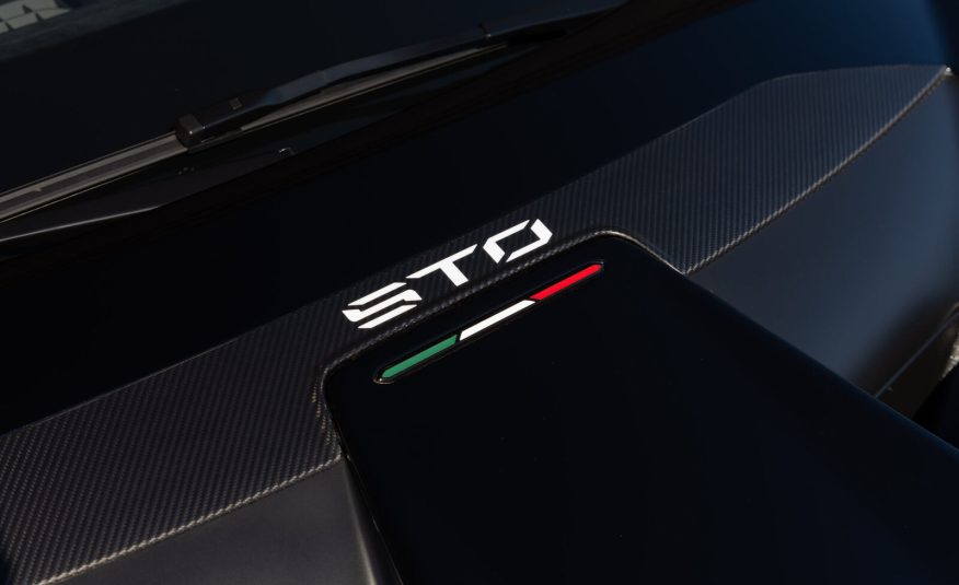 2022 Lamborghini Huracan STO LP 640-2 STO