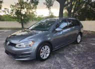 2017 Volkswagen Golf TSI S 4Motion Wagon 4D