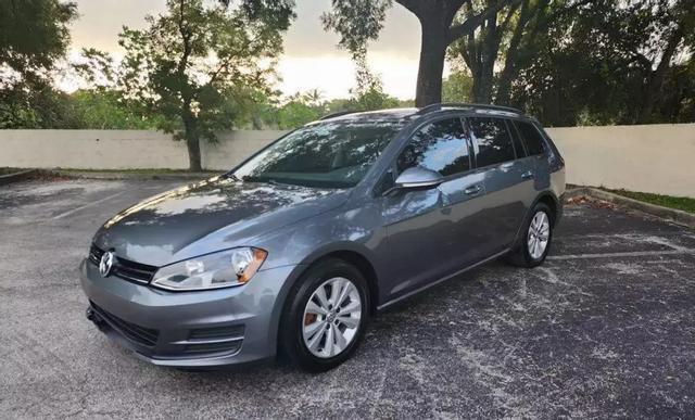 2017 Volkswagen Golf TSI S 4Motion Wagon 4D