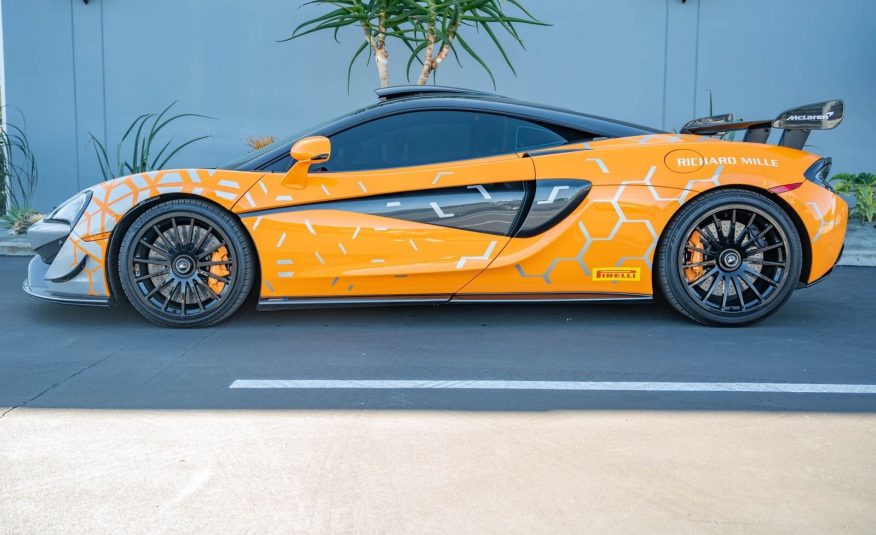 2020 McLaren 620R