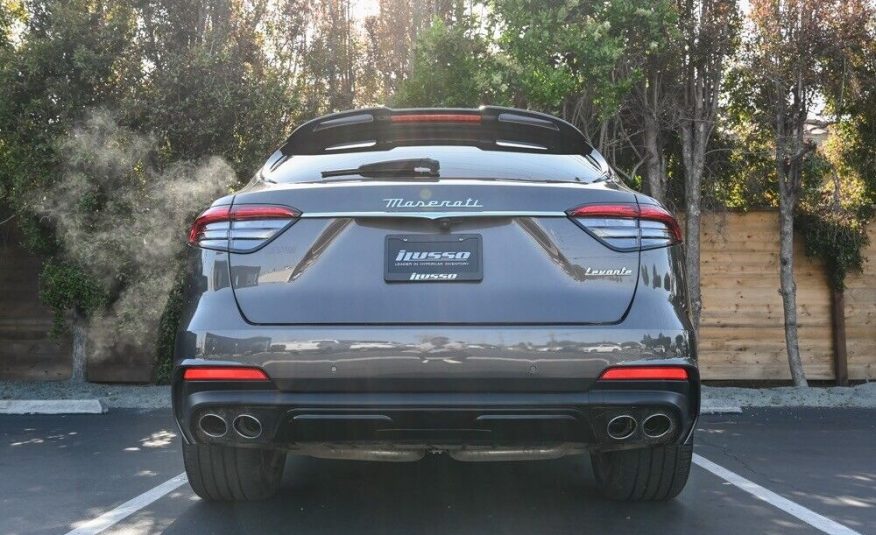 2022 Maserati Levante Modena