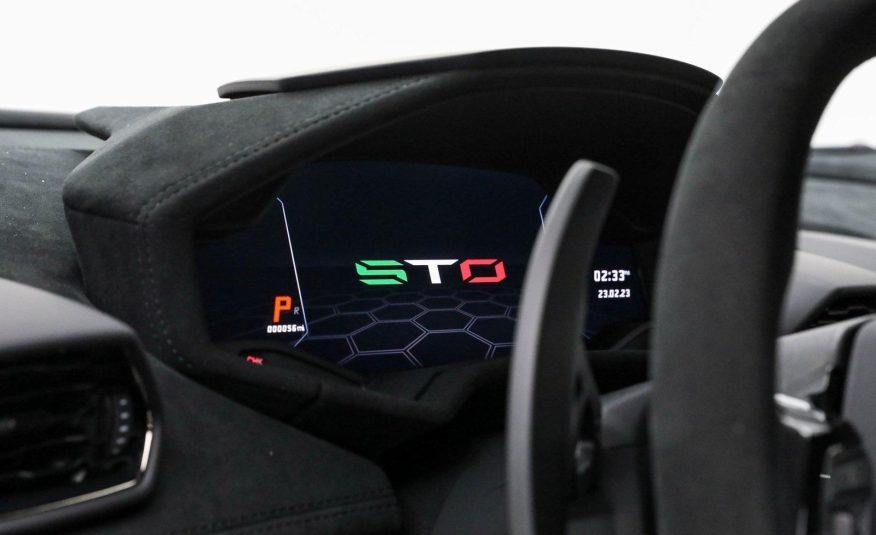 2022 Lamborghini Huracan STO Coupe