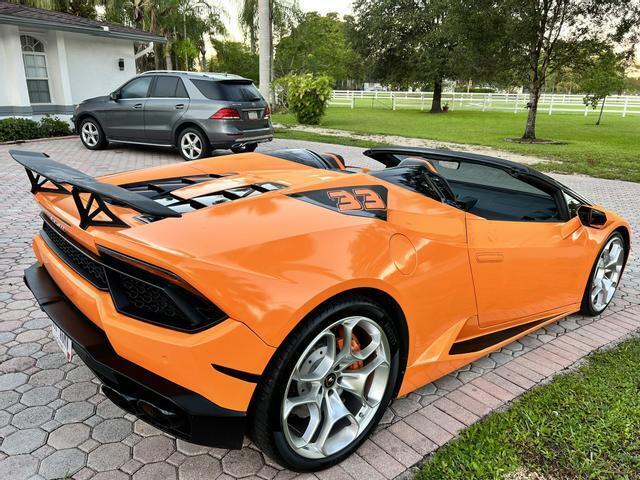 2018 Lamborghini Huracan LP580-2 Spyder Convertible 2D