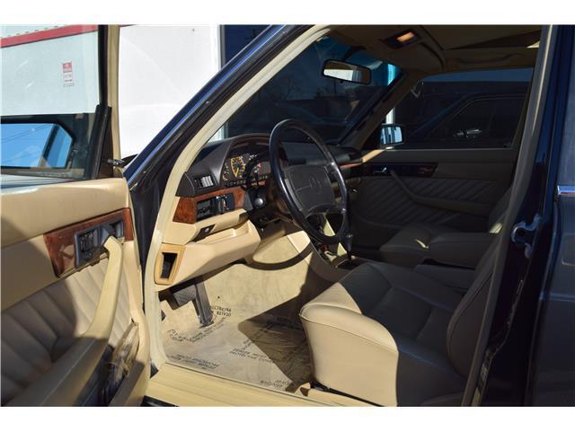 1989 Mercedes-Benz 500-Series 560SEL