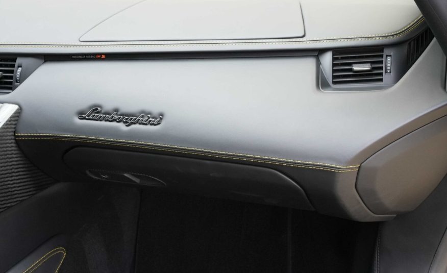 2012 Lamborghini Aventador LP 700-4