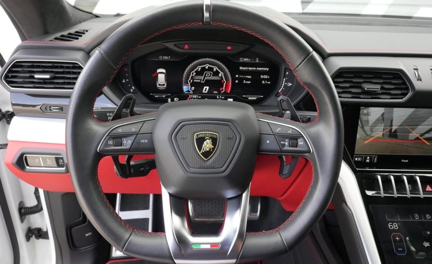 2020 Lamborghini Urus