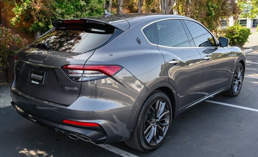 2022 Maserati Levante Modena