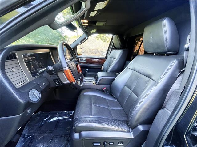 2011 Lincoln Navigator LUXURY LIMOUSINE