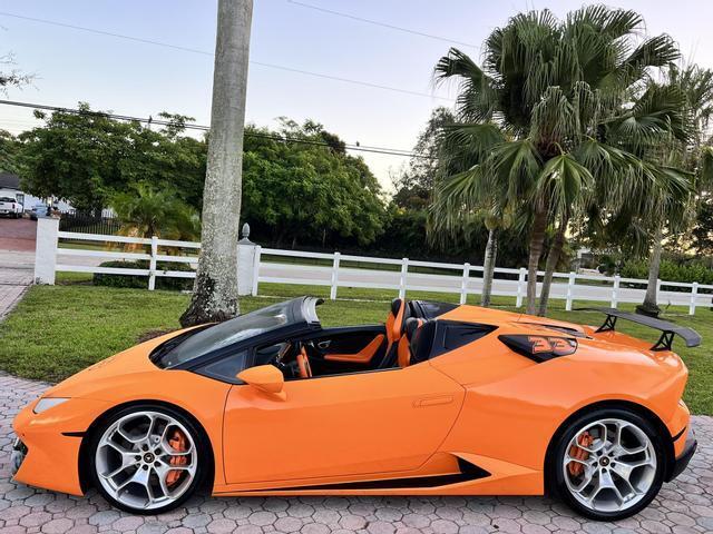 2018 Lamborghini Huracan LP580-2 Spyder Convertible 2D