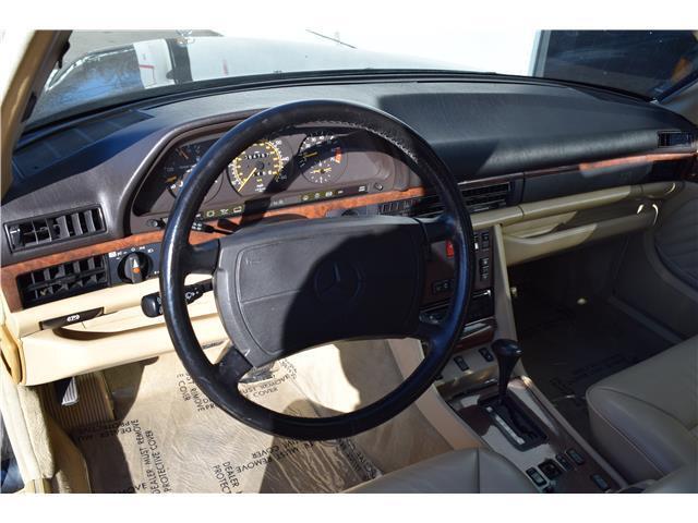 1989 Mercedes-Benz 500-Series 560SEL
