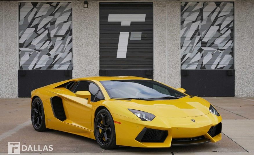 2012 Lamborghini Aventador LP 700-4
