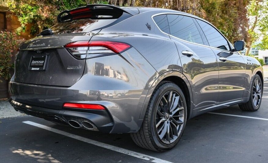 2022 Maserati Levante Modena