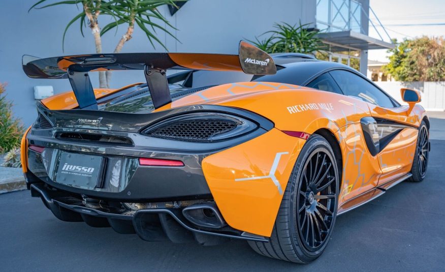 2020 McLaren 620R