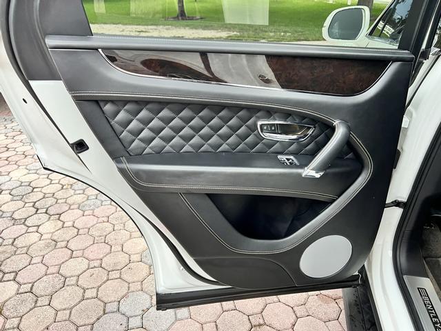 2017 Bentley Bentayga W12 Sport Utility 4D