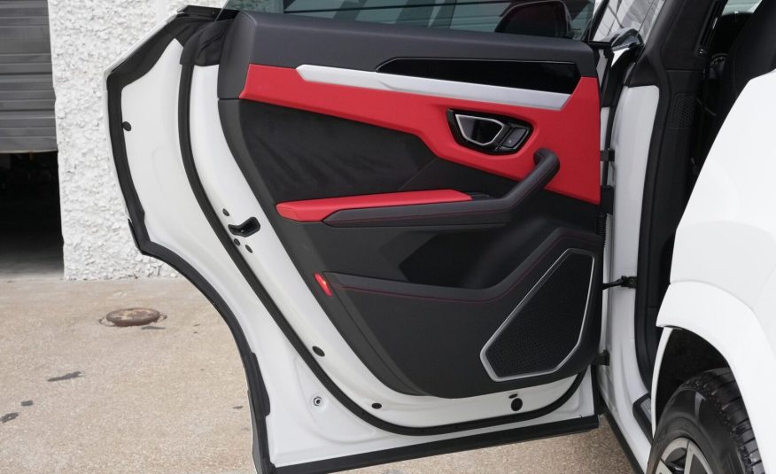 2020 Lamborghini Urus
