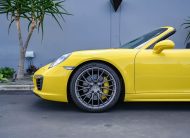 2017 YEL Porsche 911 Carrera 4S
