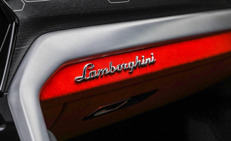 2022 Lamborghini Urus AWD