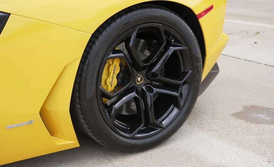 2012 Lamborghini Aventador LP 700-4
