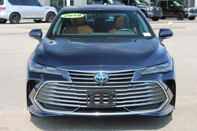 2019 Toyota Avalon Hybrid Limited