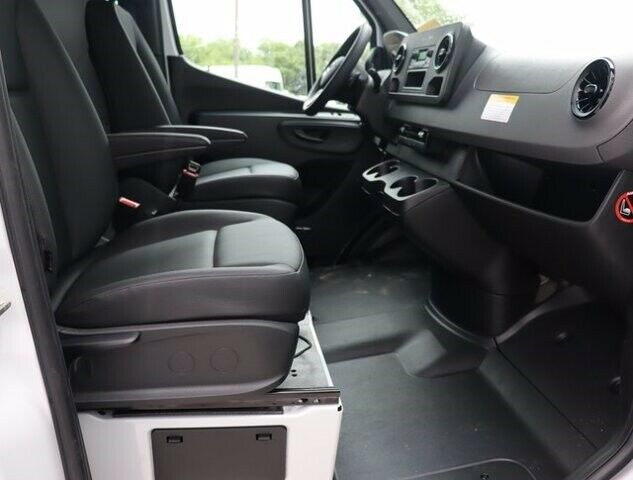 2021 Mercedes-Benz Sprinter 2500 Standard Roof I4 Gas 144 RWD
