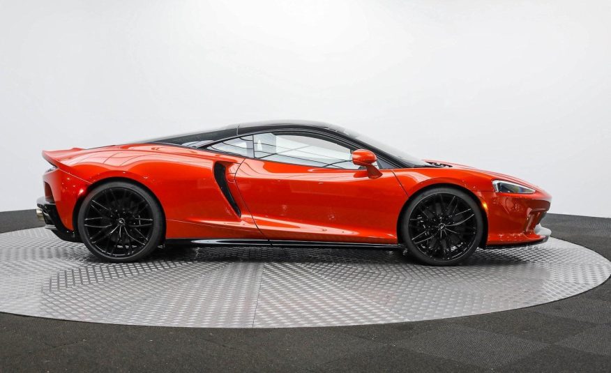 2022 McLaren GT Coupe