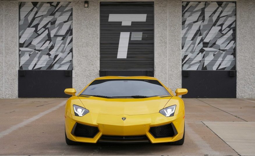 2012 Lamborghini Aventador LP 700-4