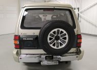 1993 Mitsubishi Pajero Exceed