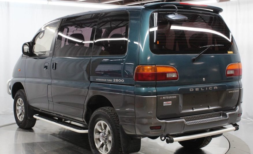 1994 Mitsubishi Delica Space Gear L400