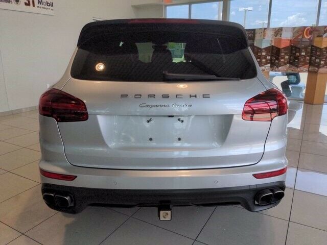 2017 Porsche Cayenne Turbo