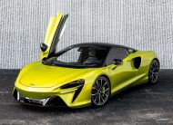 2023 McLaren Artura