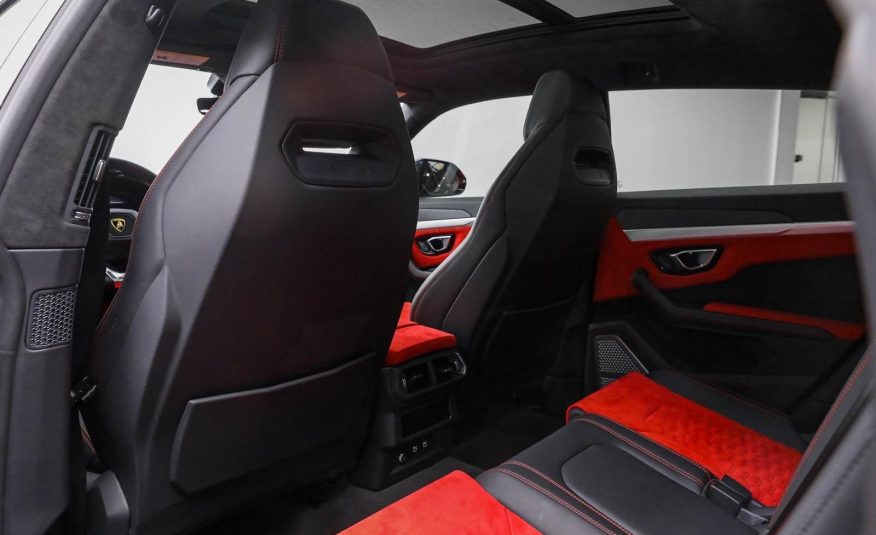 2022 Lamborghini Urus AWD