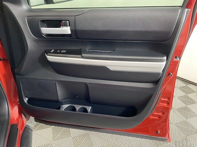 2019 Toyota Tundra SR5 31825 Miles Barcelona Red Metallic 4D Double Cab 5.7L 8-C