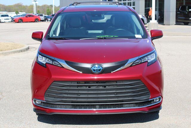 2021 Toyota Sienna XLE