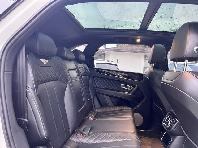 2017 Bentley Bentayga W12 Sport Utility 4D