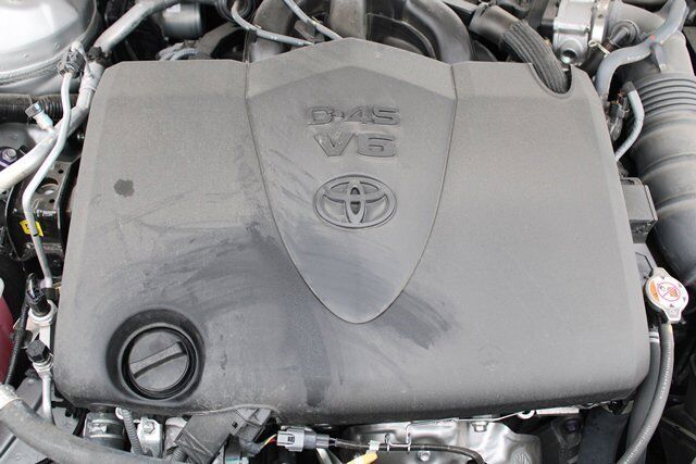 2022 Toyota Camry XLE V6
