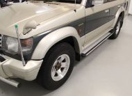 1993 Mitsubishi Pajero Exceed